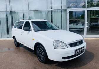 Подержанный автомобиль LADA (ВАЗ) Priora Wagon 2011 года (3 фото)