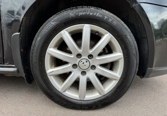 Подержанный автомобиль Volkswagen Jetta Sedan 2009 года (12 фото)