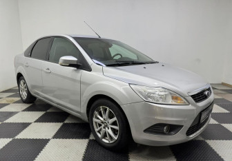 Подержанный автомобиль Ford Focus Sedan 2008 года (3 фото)
