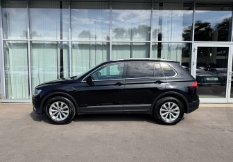 Подержанный автомобиль Volkswagen Tiguan 2017 года (8 фото)