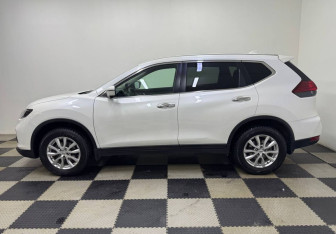 Подержанный автомобиль Nissan X-Trail 2020 года (8 фото)