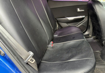 Подержанный автомобиль Kia Rio Hatchback 2013 года (11 фото)