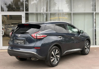 Подержанный автомобиль Nissan Murano Suv 2018 года (5 фото)