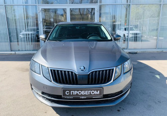 Подержанный автомобиль Skoda Octavia Liftback 2017 года (2 фото)