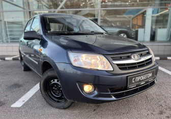 Подержанный автомобиль LADA (ВАЗ) Granta Sedan 2012 года (3 фото)