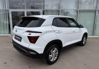 Подержанный автомобиль Hyundai Creta 2021 года (5 фото)