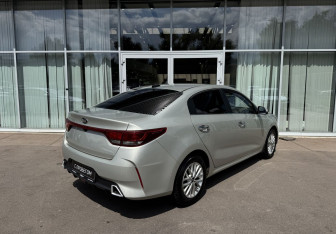 Подержанный автомобиль Kia Rio Sedan 2020 года (5 фото)