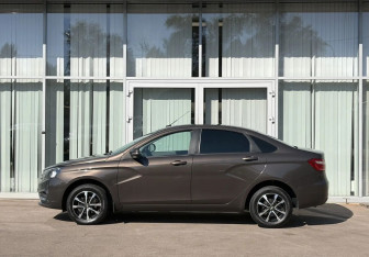 Подержанный автомобиль LADA (ВАЗ) Vesta Sedan 2020 года (8 фото)