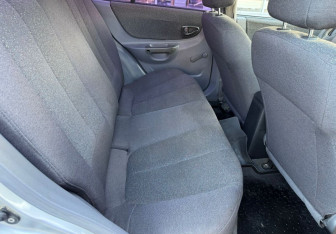 Подержанный автомобиль Hyundai Accent Sedan 2006 года (10 фото)