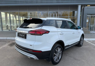 Подержанный автомобиль Geely Atlas Pro 2022 года (5 фото)