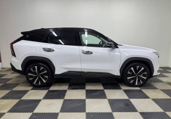 Подержанный автомобиль Geely Atlas 2023 года (4 фото)