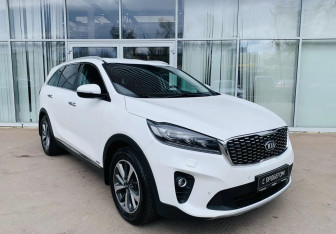 Подержанный автомобиль Kia Sorento 2019 года (3 фото)