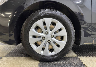 Подержанный автомобиль Kia Rio Sedan 2017 года (12 фото)