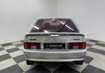 Подержанный автомобиль LADA (ВАЗ) 2114 2010 года (6 фото)