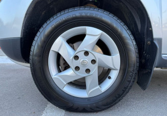 Подержанный автомобиль Renault Duster 2017 года (12 фото)