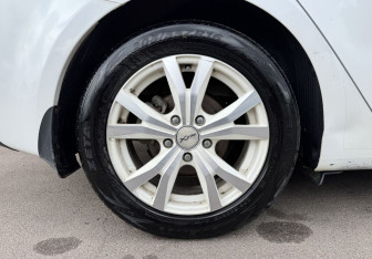 Подержанный автомобиль Kia Cerato Sedan 2015 года (12 фото)