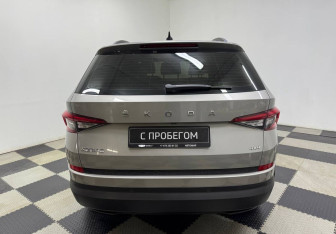 Подержанный автомобиль Skoda Kodiaq 2020 года (6 фото)