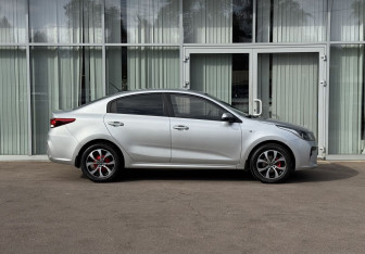 Подержанный автомобиль Kia Rio Sedan 2017 года (4 фото)
