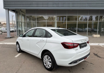 Подержанный автомобиль LADA (ВАЗ) Vesta Sedan 2024 года (7 фото)