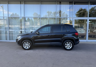 Подержанный автомобиль Volkswagen Tiguan 2013 года (8 фото)