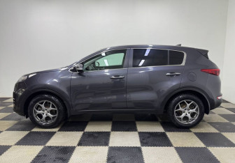 Подержанный автомобиль Kia Sportage 2017 года (8 фото)
