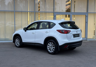 Подержанный автомобиль Mazda CX-5 2016 года (7 фото)