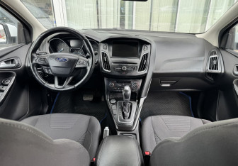 Подержанный автомобиль Ford Focus Hatchback 2018 года (9 фото)