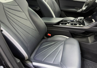 Подержанный автомобиль Geely Atlas 2024 года (9 фото)