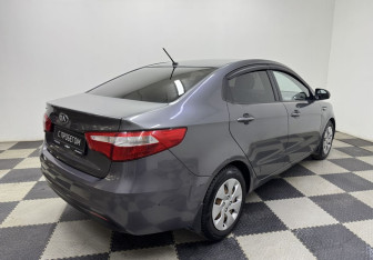 Подержанный автомобиль Kia Rio Sedan 2013 года (5 фото)