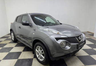 Подержанный автомобиль Nissan Juke 2011 года (3 фото)