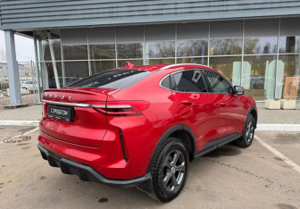 Подержанный автомобиль Haval F7x 2022 года (5 фото)
