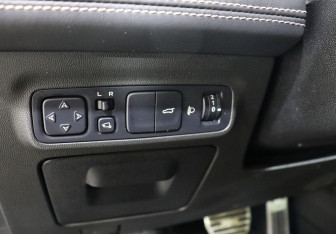 Подержанный автомобиль Changan UNI-K 2023 года (13 фото)