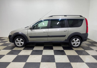 Подержанный автомобиль LADA (ВАЗ) Largus Wagon 2019 года (8 фото)