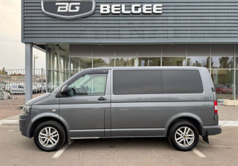 Подержанный автомобиль Volkswagen Caravelle 2012 года (8 фото)