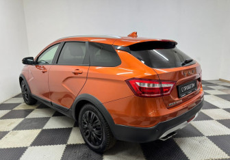 Подержанный автомобиль LADA (ВАЗ) Vesta Wagon 2018 года (7 фото)