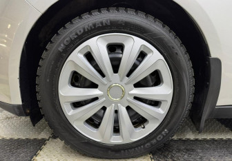 Подержанный автомобиль Ford Focus Sedan 2012 года (12 фото)