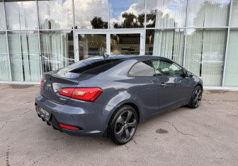 Подержанный автомобиль Kia Cerato Coupe 2013 года (5 фото)