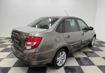 Подержанный автомобиль LADA (ВАЗ) Granta Sedan 2020 года (5 фото)