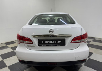 Подержанный автомобиль Nissan Almera Sedan 2013 года (6 фото)