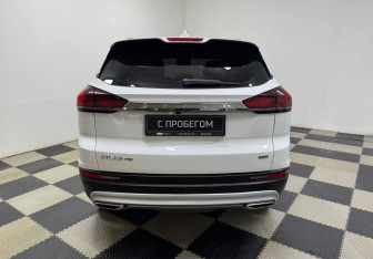 Подержанный автомобиль Geely Atlas Pro 2024 года (6 фото)