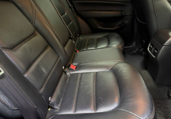 Подержанный автомобиль Mazda CX-5 2019 года (11 фото)