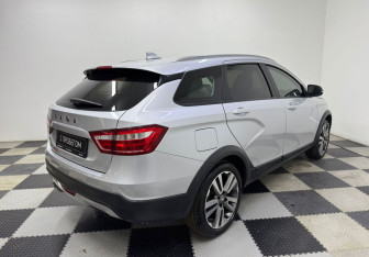 Подержанный автомобиль LADA (ВАЗ) Vesta Wagon 2019 года (5 фото)