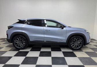 Подержанный автомобиль Changan UNI-T 2024 года (4 фото)