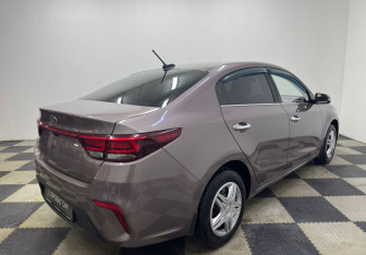 Подержанный автомобиль Kia Rio Sedan 2018 года (5 фото)