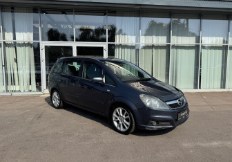 Подержанный автомобиль Opel Zafira Compactvan 2007 года (3 фото)