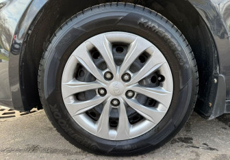 Подержанный автомобиль Kia Ceed Hatchback 2019 года (12 фото)