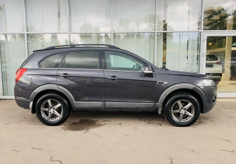 Подержанный автомобиль Chevrolet Captiva 2013 года (4 фото)