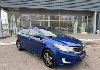 Подержанный автомобиль Kia Rio Hatchback 2013 года (3 фото)