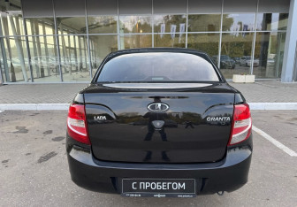 Подержанный автомобиль LADA (ВАЗ) Granta Sedan 2017 года (6 фото)