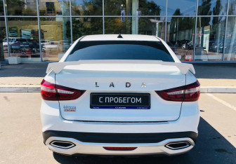 Подержанный автомобиль LADA (ВАЗ) Vesta Sedan 2023 года (6 фото)